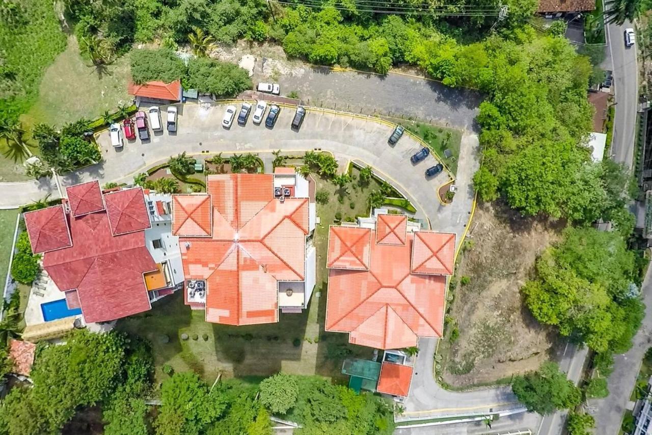 Villa Exquisitely Decorated 5Th-Floor Aerie With Views Of Two Bays In Flamingo Playa Flamingo Esterno foto